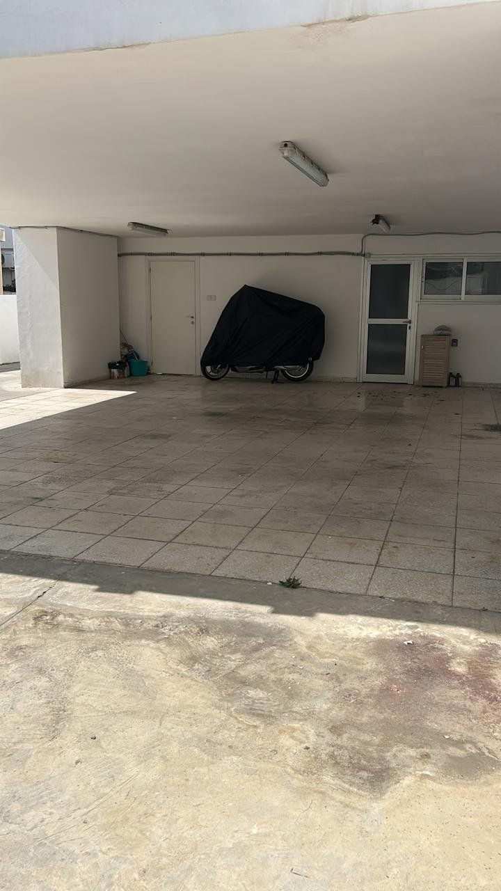 Commercial apartment building in Mesa Geitonia, Cyprus - picture 4