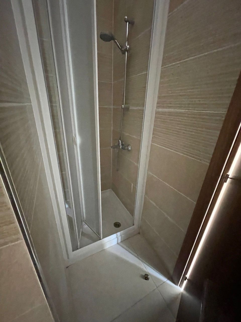 Apartment on Finikoudes Beach, Cyprus - picture 4