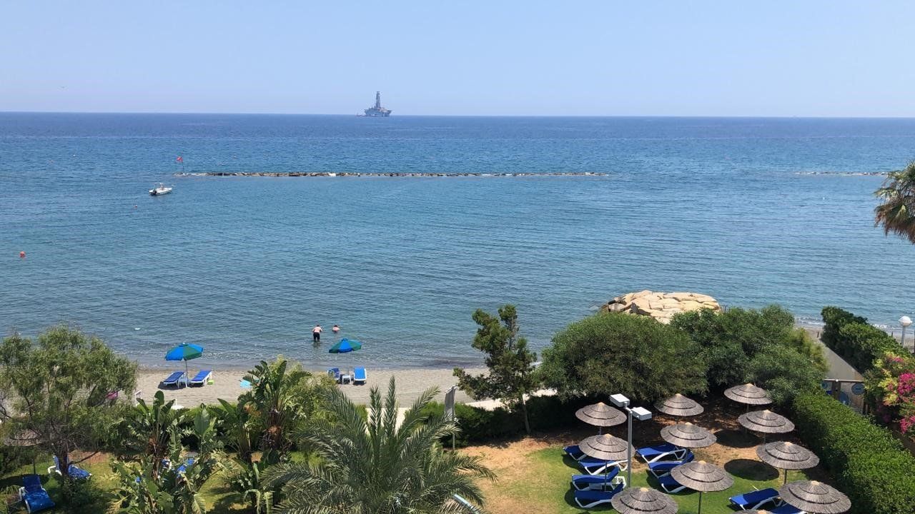 Apartment in Germasogeia, Cyprus - picture 4