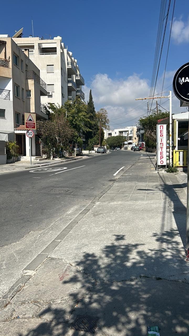 Commercial apartment building in Mesa Geitonia, Cyprus - picture 5