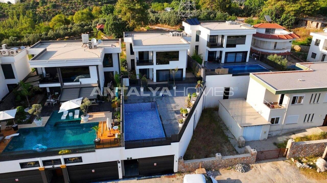 Villa en Alanya, Turquia, 550 m² - imagen 1