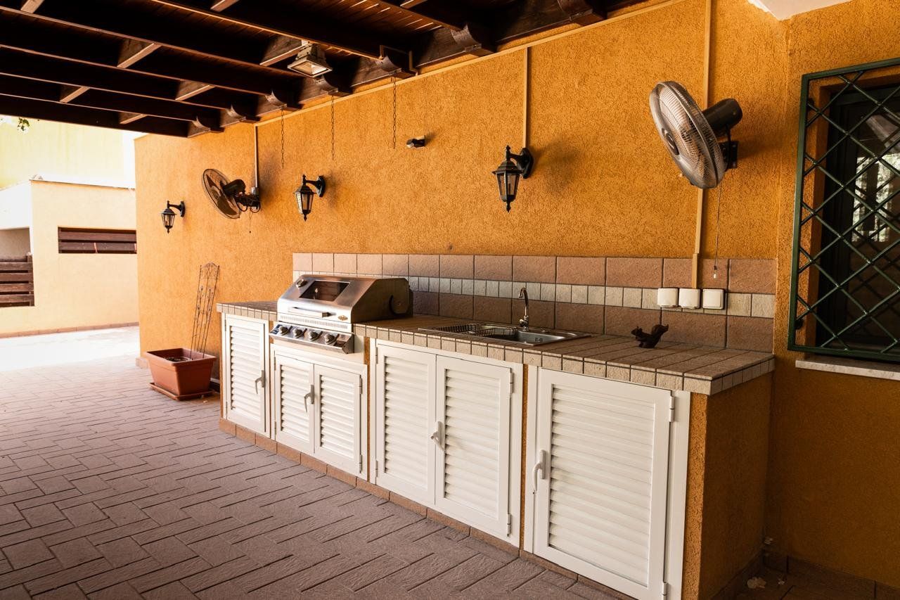 Casa a Mouttagiaka, Cipro, 460 m² - foto 7