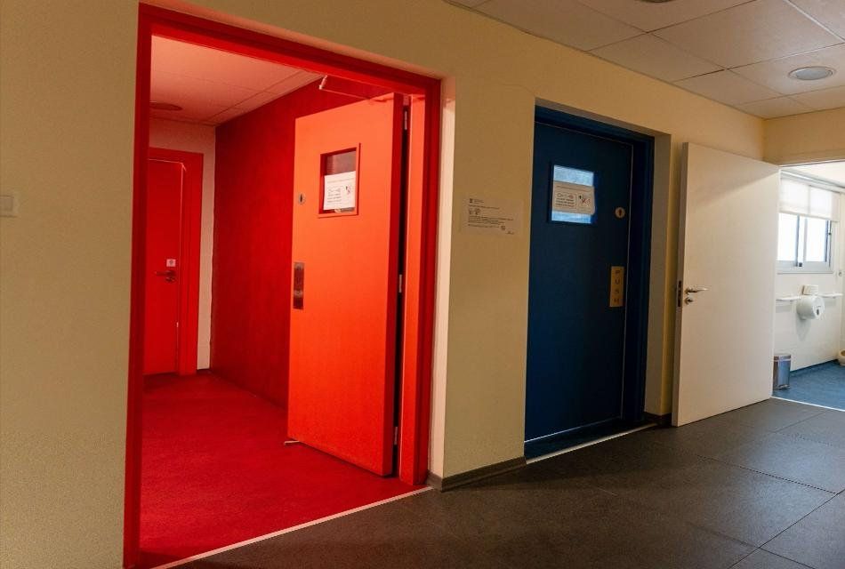 Commercial apartment building in Ypsonas, Cyprus - picture 9