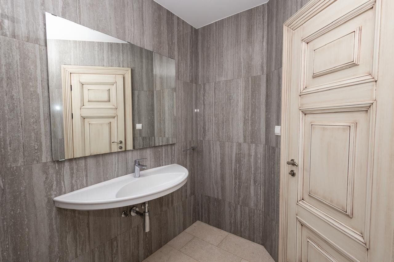 Casa a Mouttagiaka, Cipro, 460 m² - foto 8