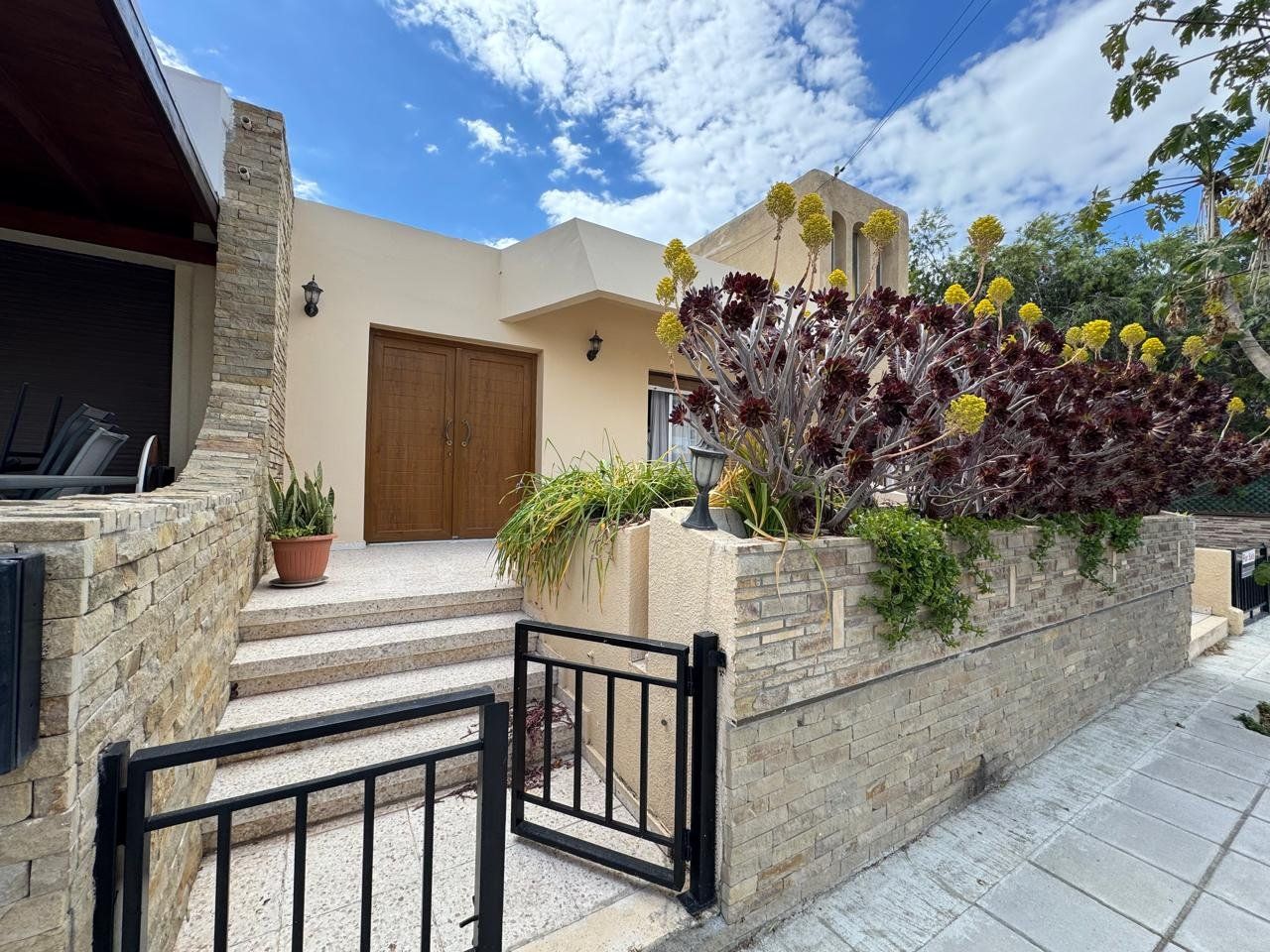 House in Germasogeia, Cyprus - picture 13