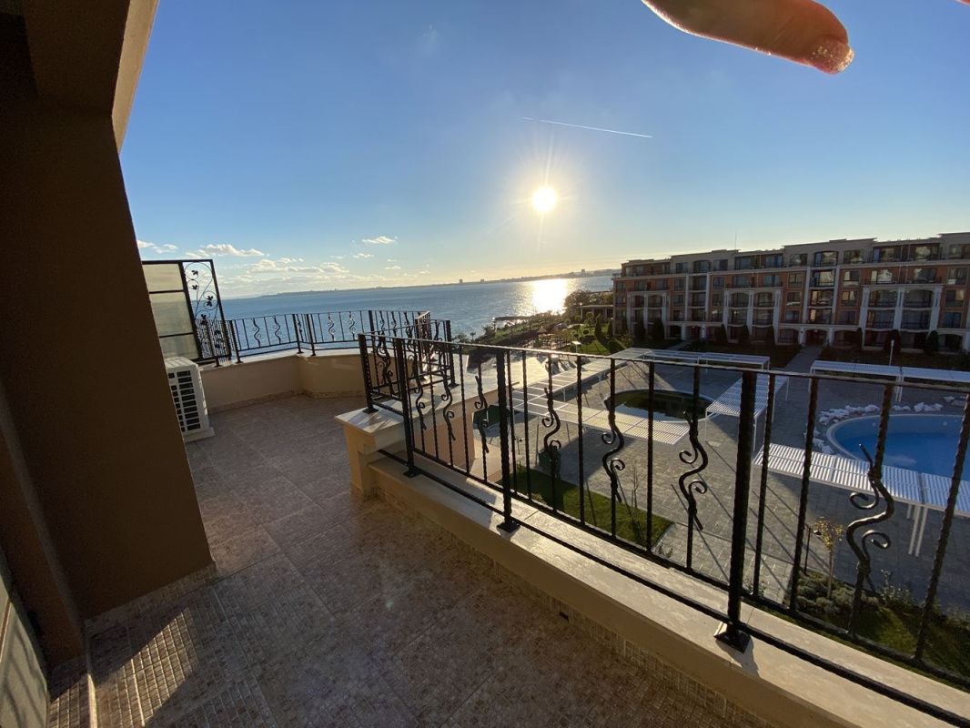 Piso Burgas, Bulgaria, 134 m² - imagen 1