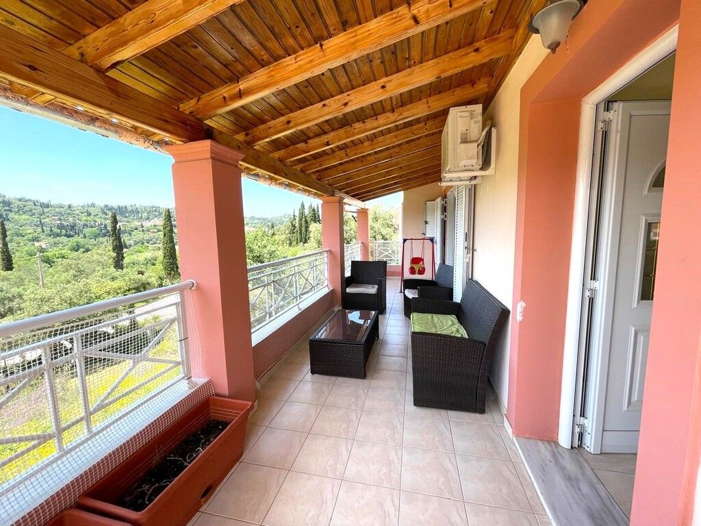 Haus in Korfu, Griechenland, 319 m² - Foto 1