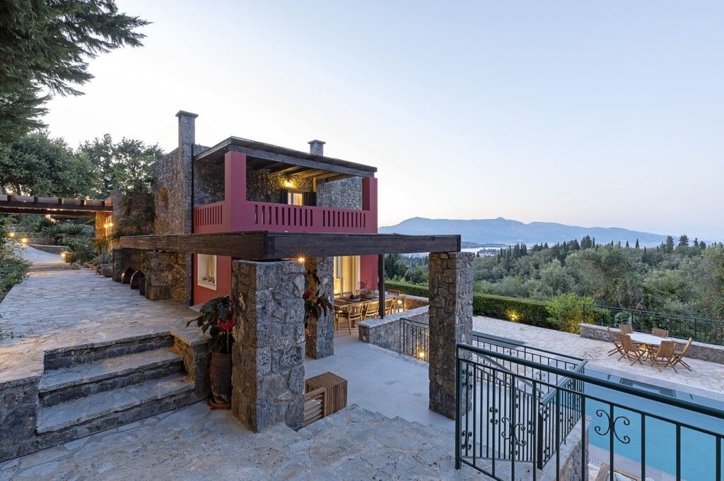 Villa in Corfu, Greece, 350 m² - picture 1