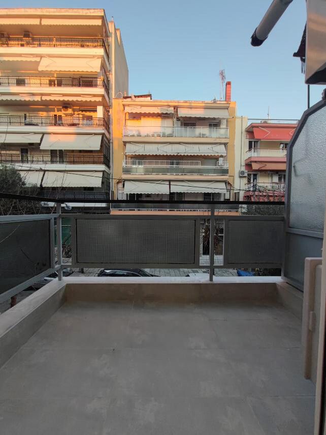 Flat in Thessaloniki, Greece, 24 m² - picture 1
