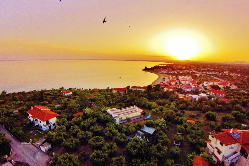 Grundstück in Sithonia, Griechenland, 8 268 m² - Foto 1