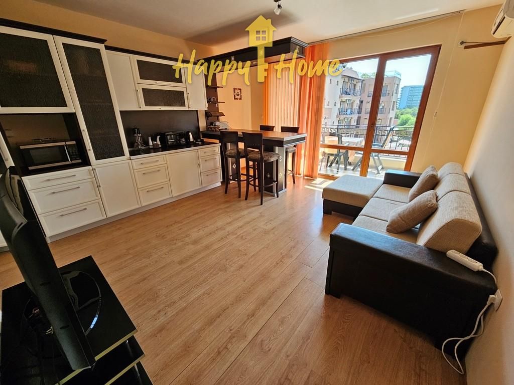 Appartement à Slantchev Briag, Bulgarie, 92 m² - image 1