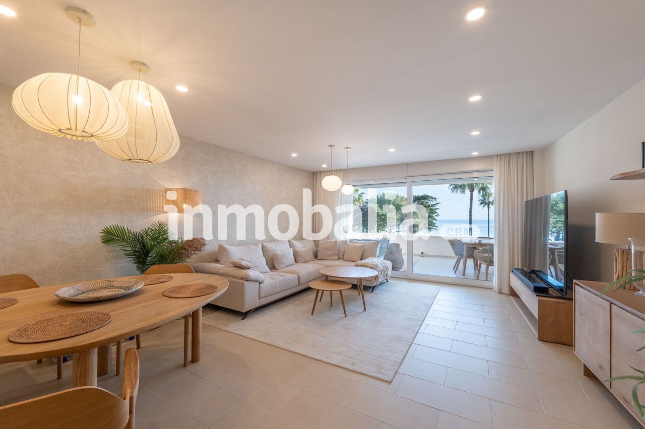 Apartment in Estepona, Spain, 161 m² - picture 2