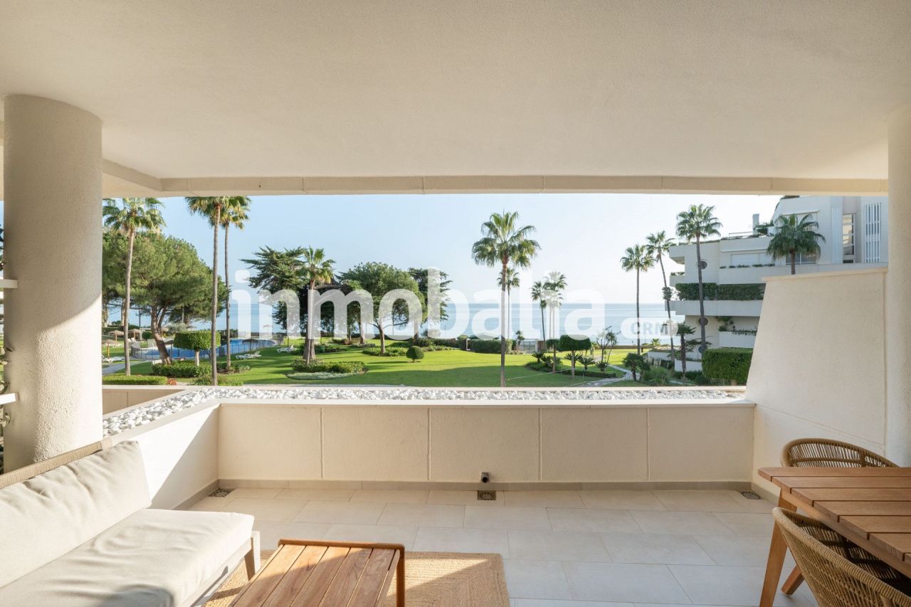 Apartment in Estepona, Spain, 161 m² - picture 13