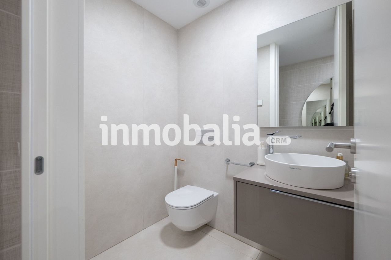 Apartment in Estepona, Spain, 133 m² - picture 9