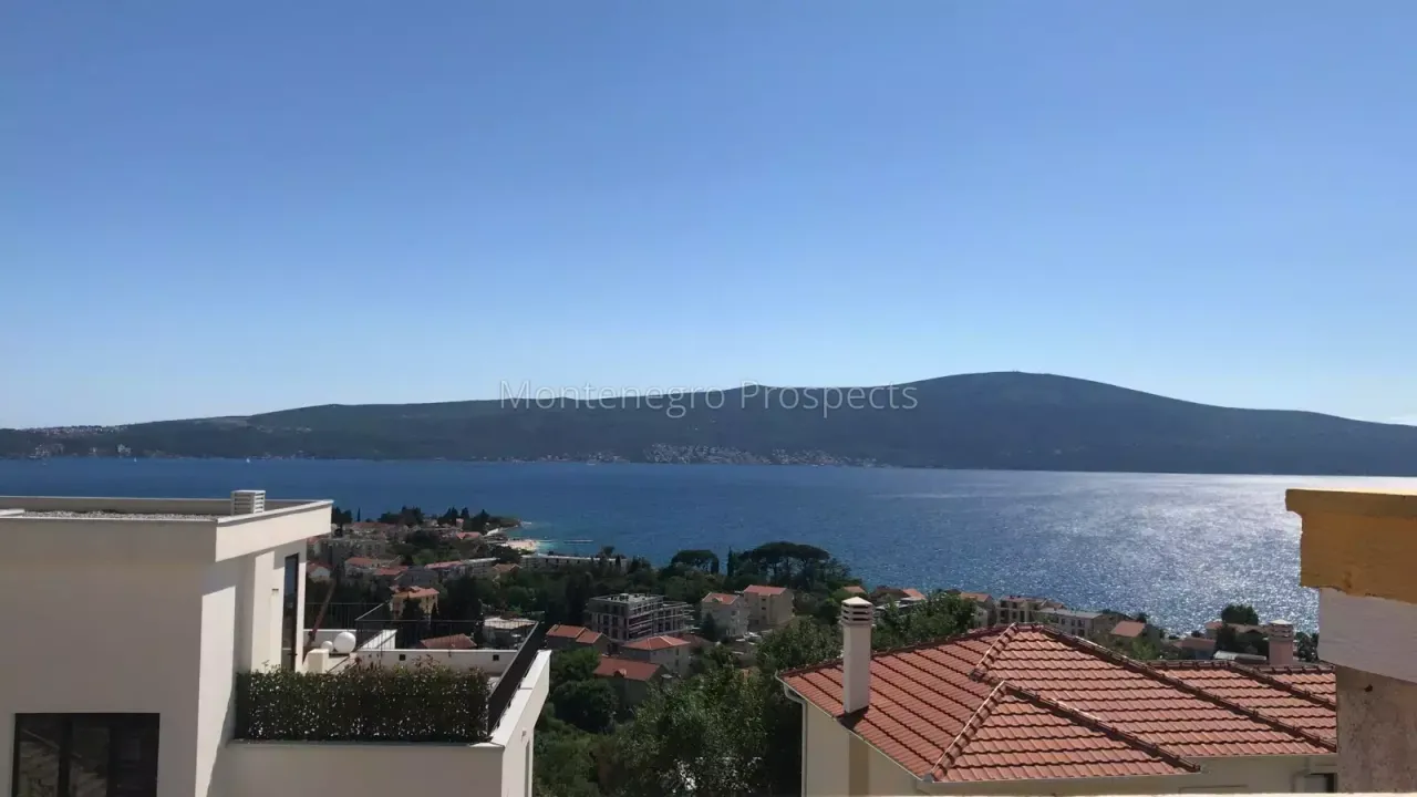 Wohnung in Tivat, Montenegro, 50 m² - Foto 1