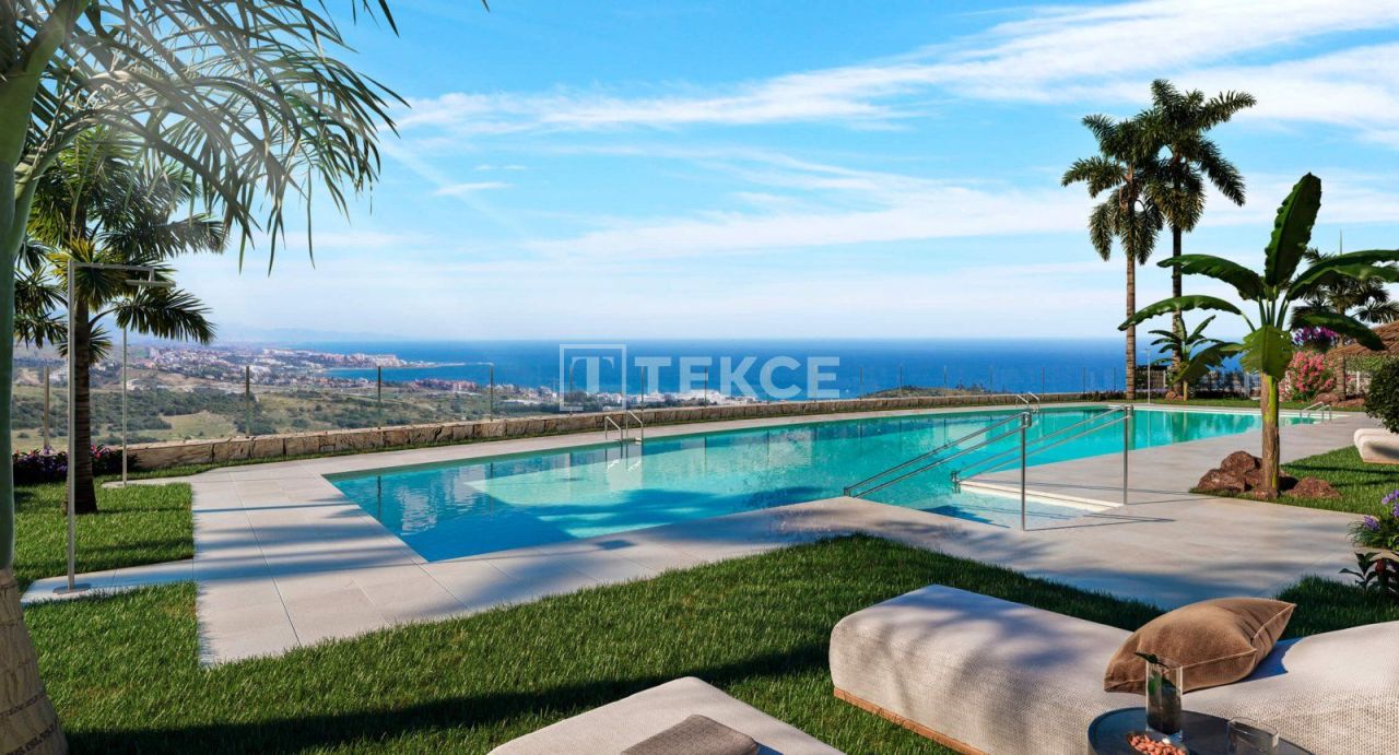Apartment in Casares, Spain, 111 m² - picture 1