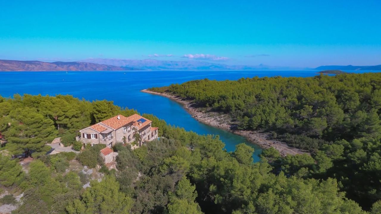 Hotel en Hvar, Croacia, 594 m² - imagen 1