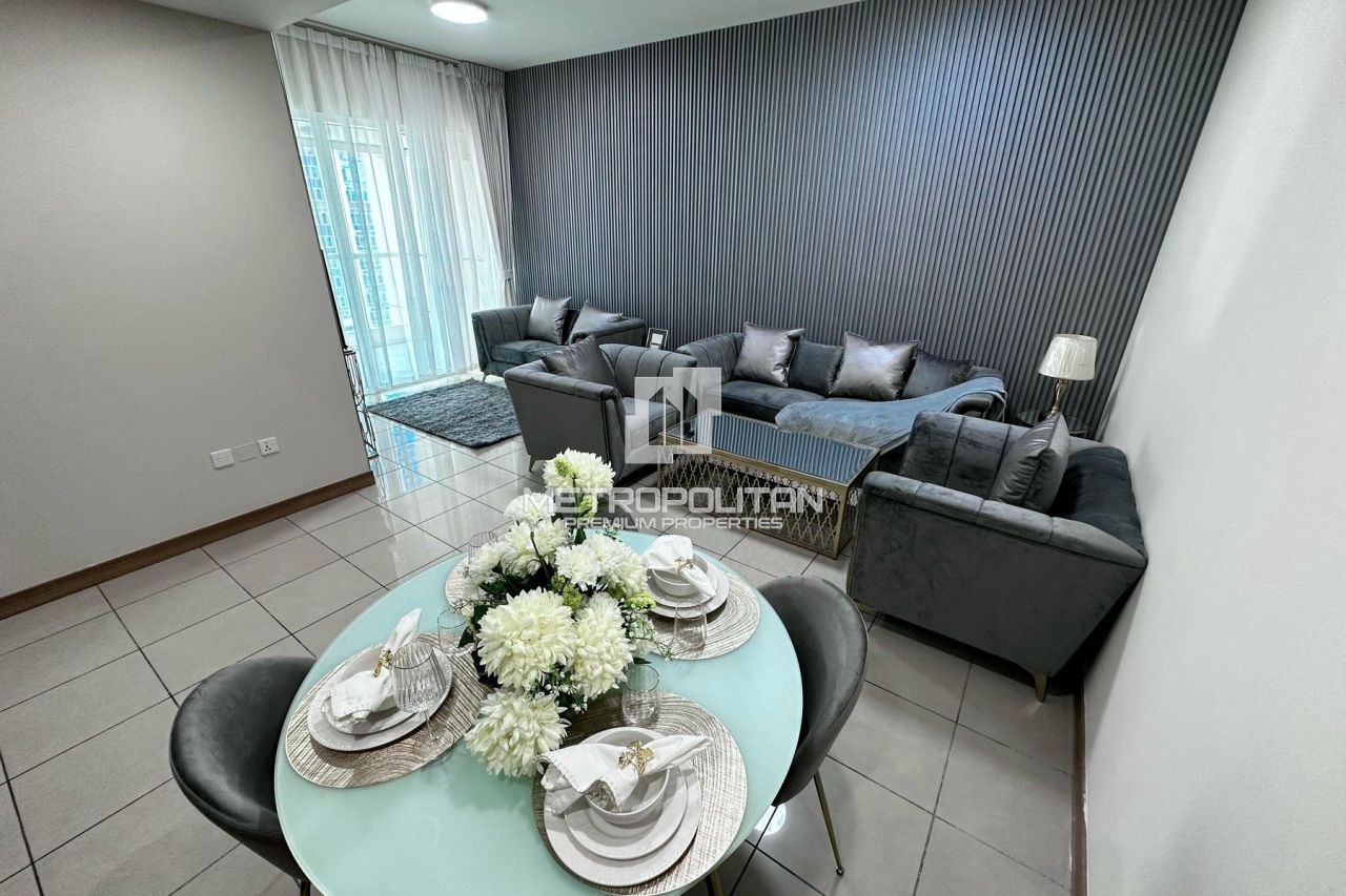 Apartment in Dubai, UAE, 85 m² - picture 1