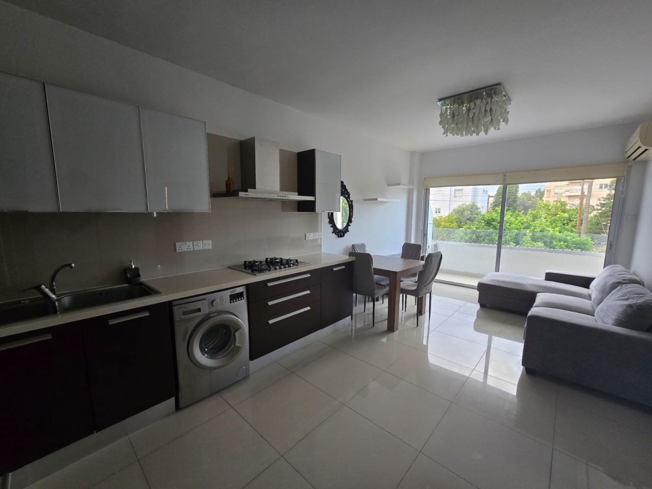 Appartamenti a Germasogeia, Cipro, 88 m² - foto 1