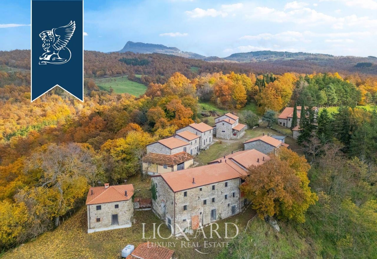 Farm in Bibbiena, Italien, 5 850 m² - Foto 2