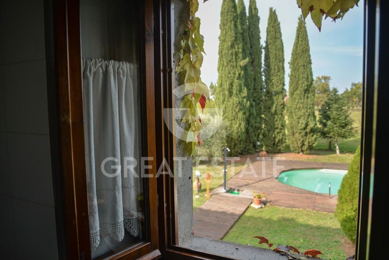 Casa en Castiglione del Lago, Italia, 413 m² - imagen 9