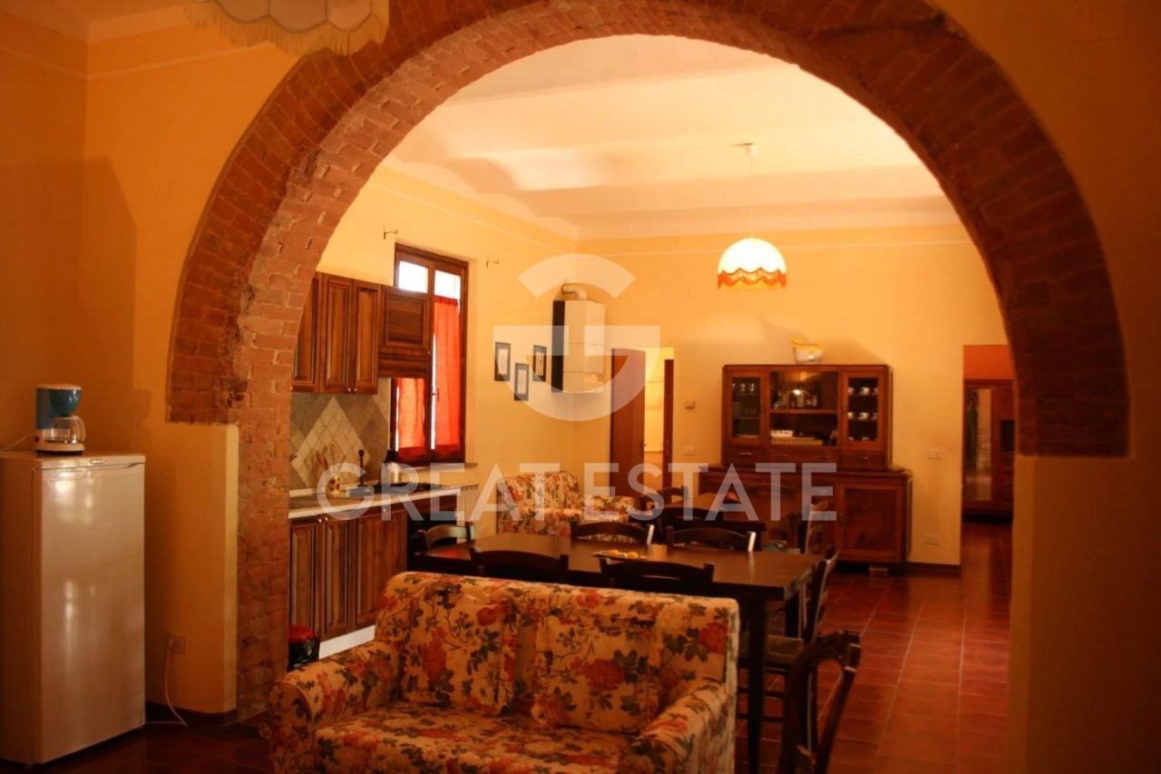 Casa en Castiglione del Lago, Italia, 413 m² - imagen 12