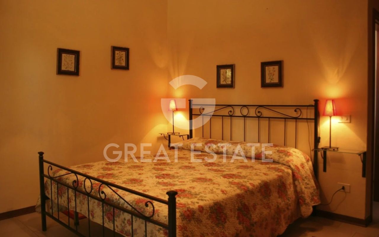 Casa en Castiglione del Lago, Italia, 413 m² - imagen 14