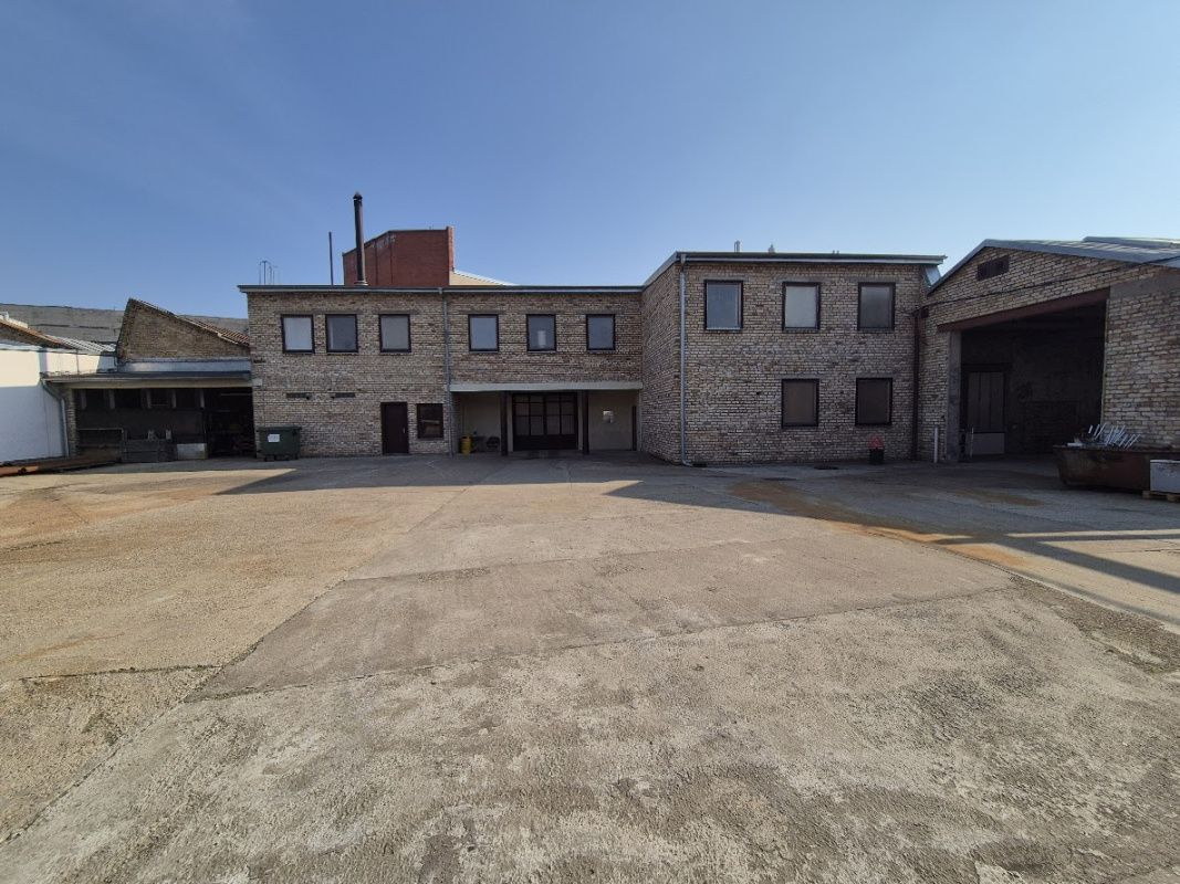 Industrie in Riga, Lettland, 5 346 m² - Foto 1