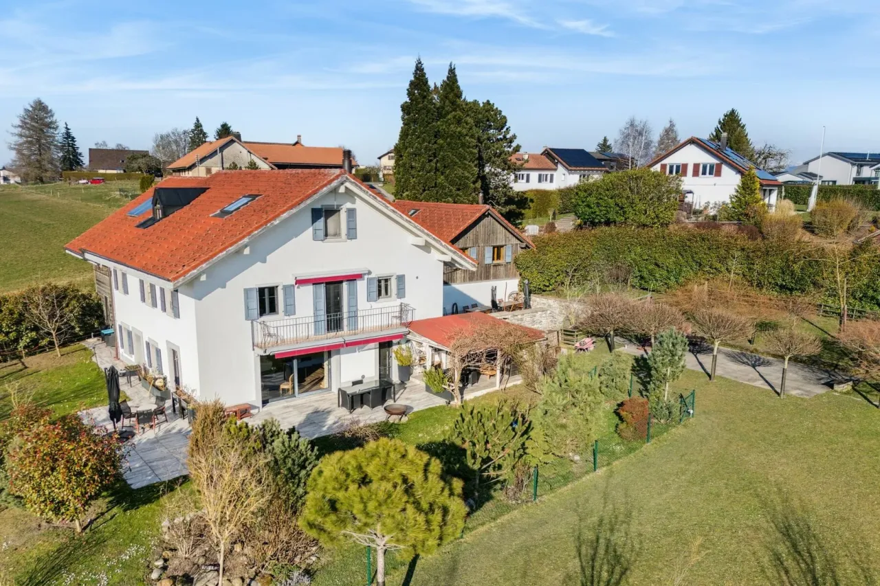 Casa en Vaud, Suiza, 419 m² - imagen 1