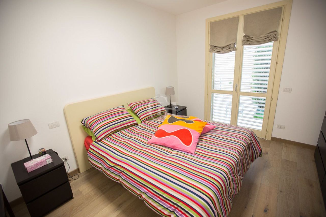 Apartment on Lake Garda, Italy, 225 m² - picture 10