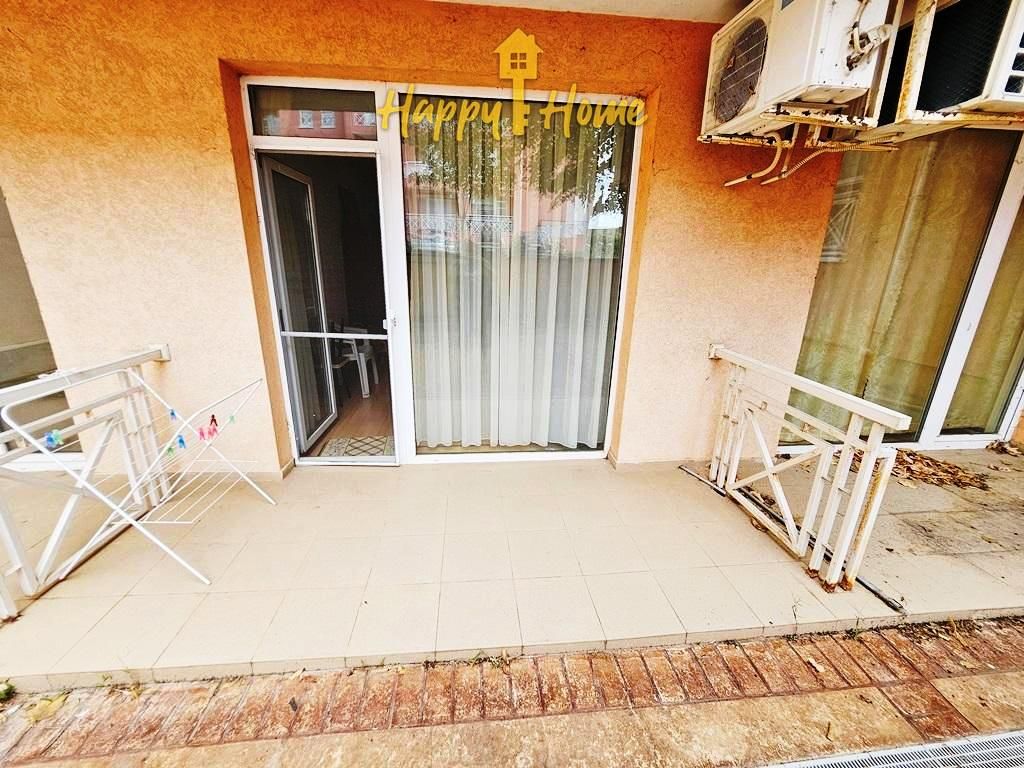 Studio à Slantchev Briag, Bulgarie, 28 m² - image 1