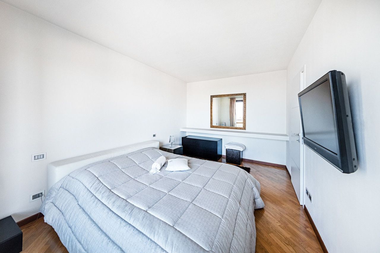 Villa sul Lago di Garda, Italia, 140 m² - foto 14