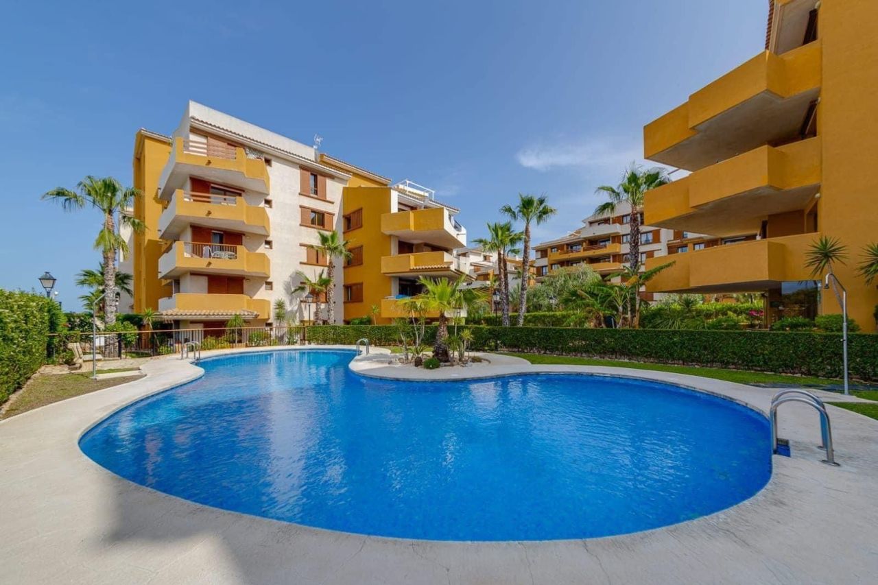 Ático en Torrevieja, España, 132 m² - imagen 1