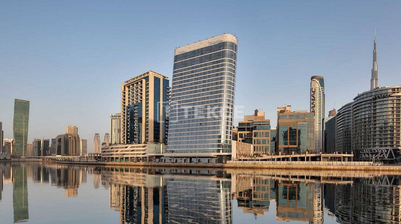 Apartment Business Bay, UAE, 60 m² - picture 1