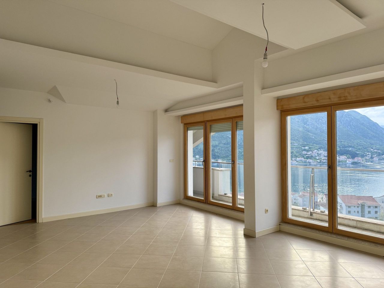 Appartement à Kotor, Monténégro, 108 m² - image 3