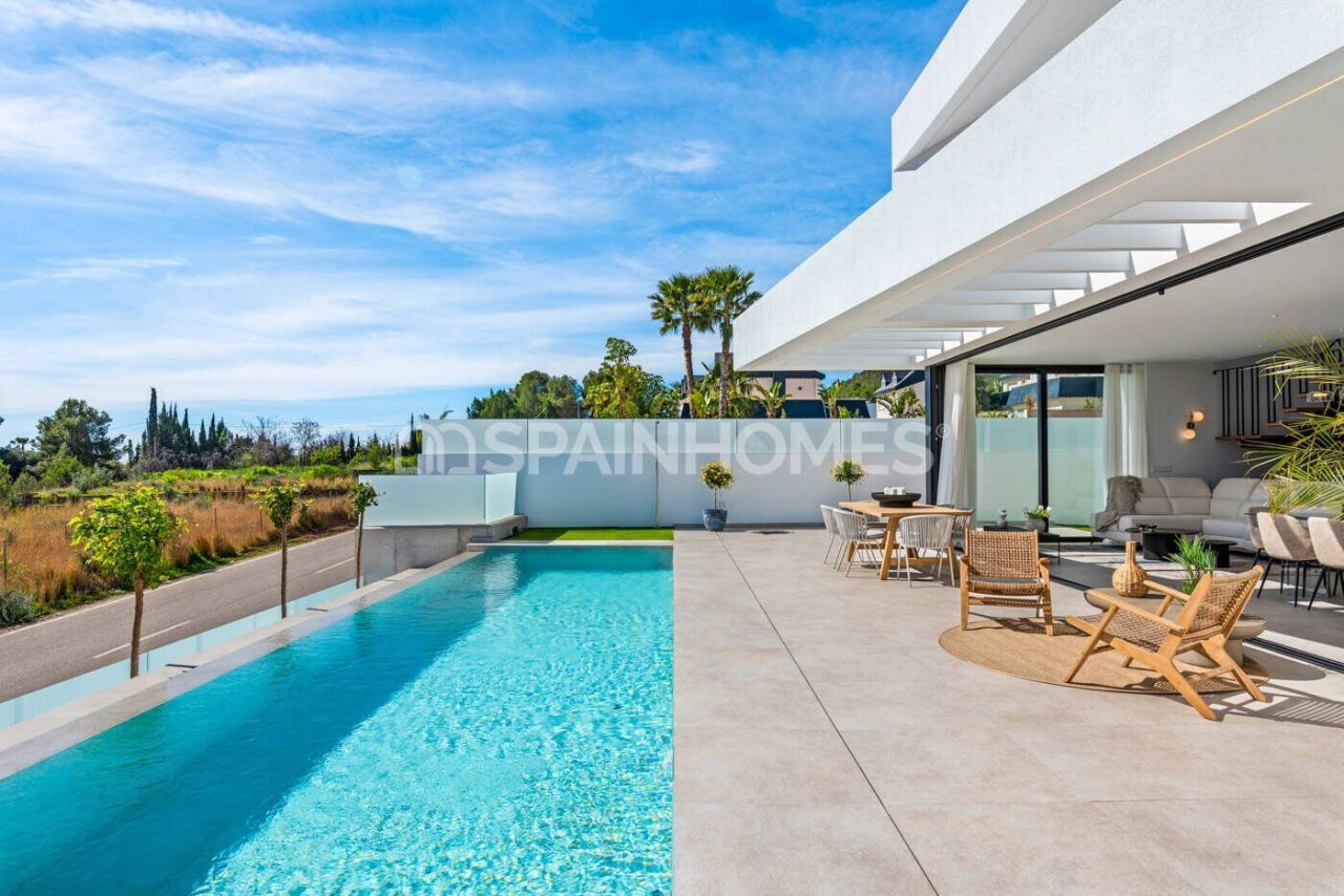 Villa in Polop de la Marina, Spain, 165 m² - picture 1