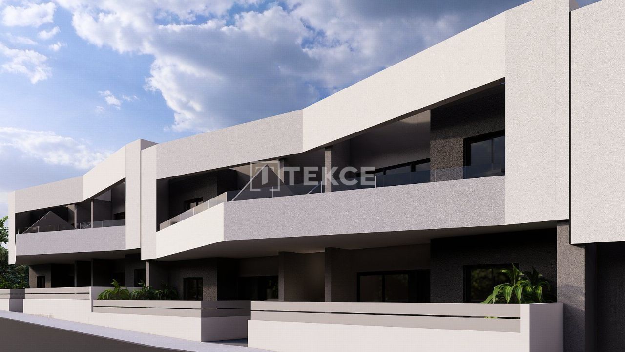 Penthouse in San Miguel de Salinas, Spanien, 150 m² - Foto 1