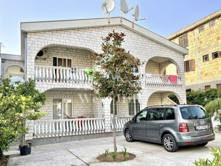 Maison à Sutomore, Monténégro, 247 m² - image 1