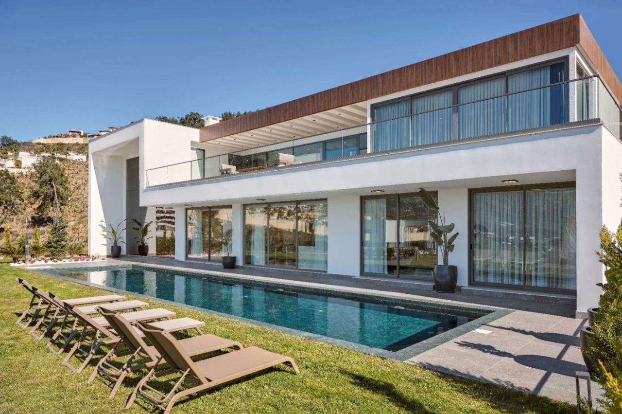 Villa in Alanya, Türkei, 648 m² - Foto 1