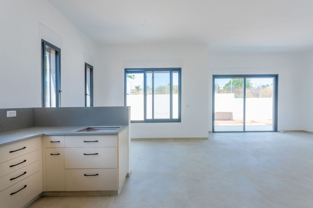 Villa a Hod HaSharon, Israele, 214 m² - foto 11