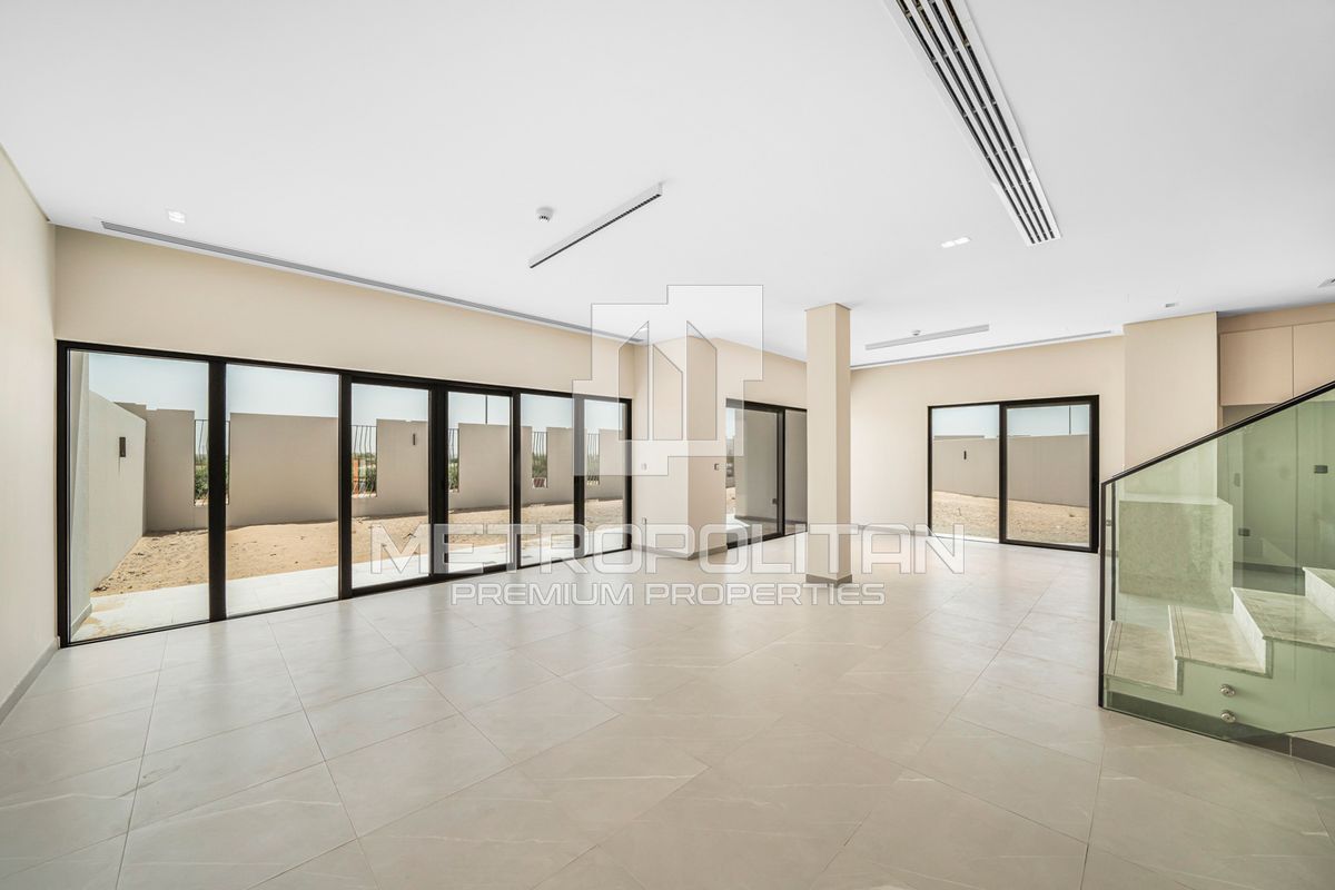 Maison urbaine à Dubaï, EAU, 421 m² - image 1