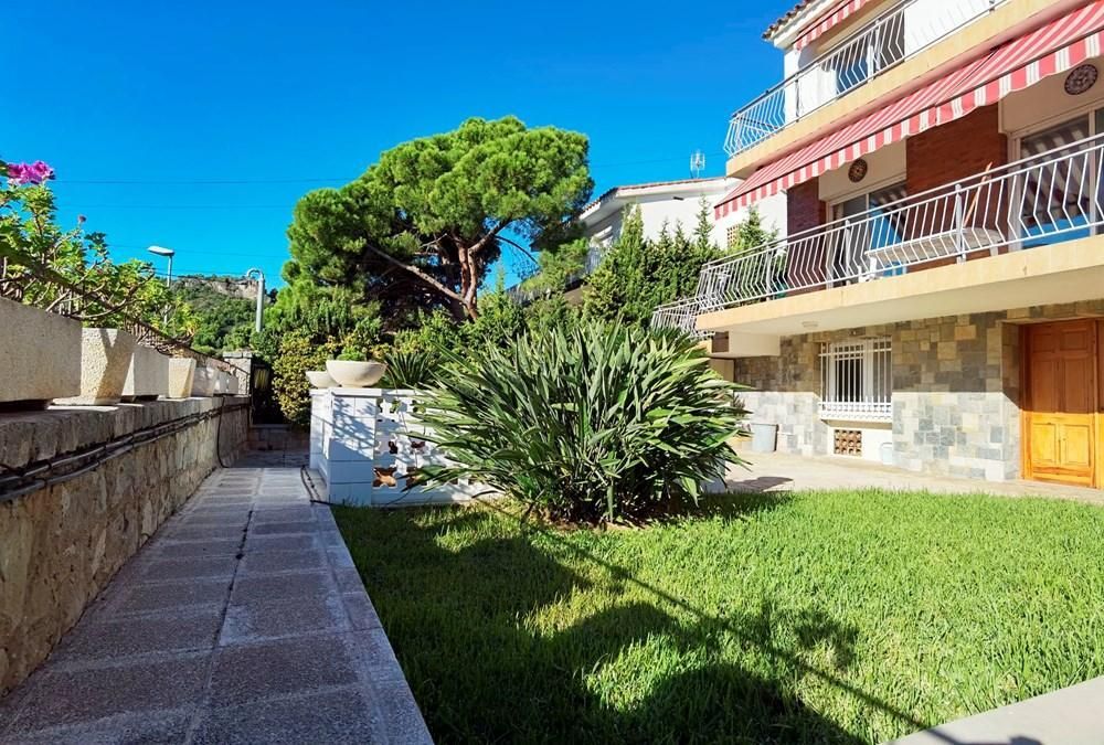 Casa a Castelldefels, Spagna, 308 m² - foto 3