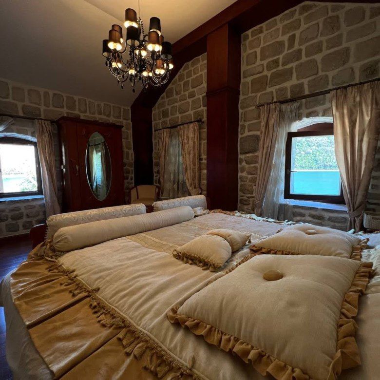 Villa à Herceg-Novi, Monténégro, 300 m² - image 1