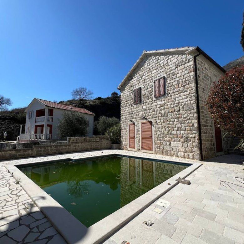 Villa in Herceg-Novi, Montenegro, 300 m² - Foto 8