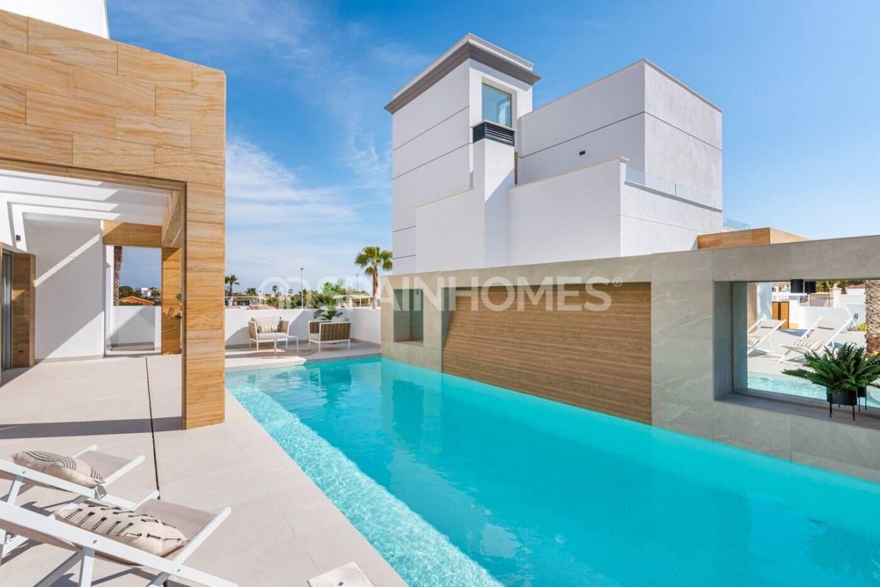 Villa in Rojales, Spain, 396 m² - picture 1