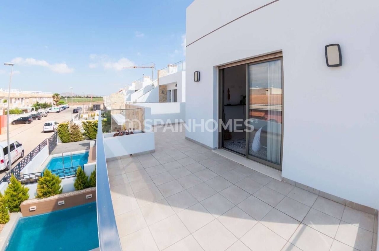 Villa in Los Alcázares, Spanien, 194 m² - Foto 1