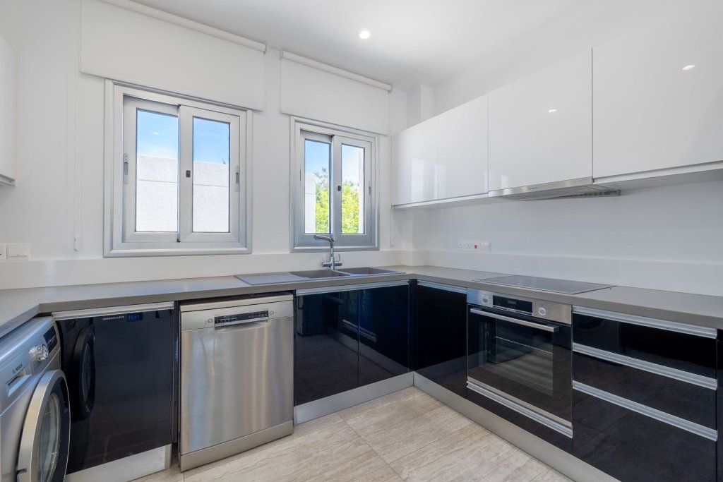 Flat in Paphos, Cyprus, 255 m² - picture 8