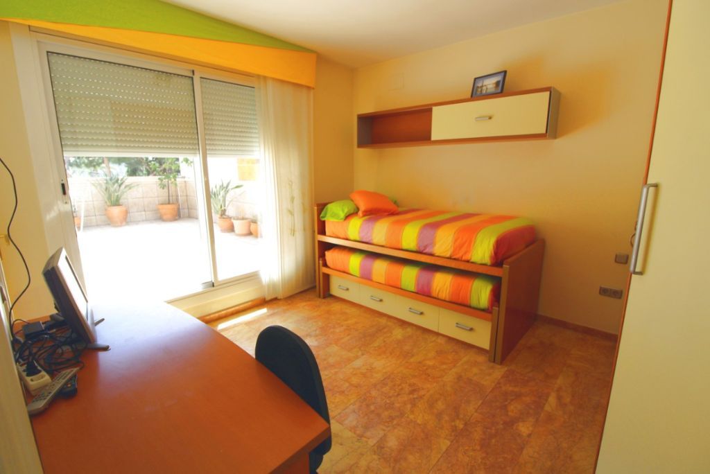 Cottage a Castelldefels, Spagna, 182 m² - foto 15