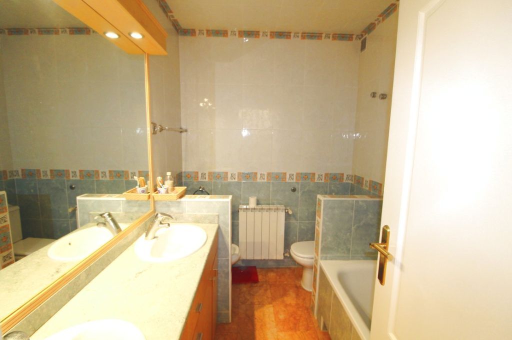 Cottage a Castelldefels, Spagna, 182 m² - foto 11