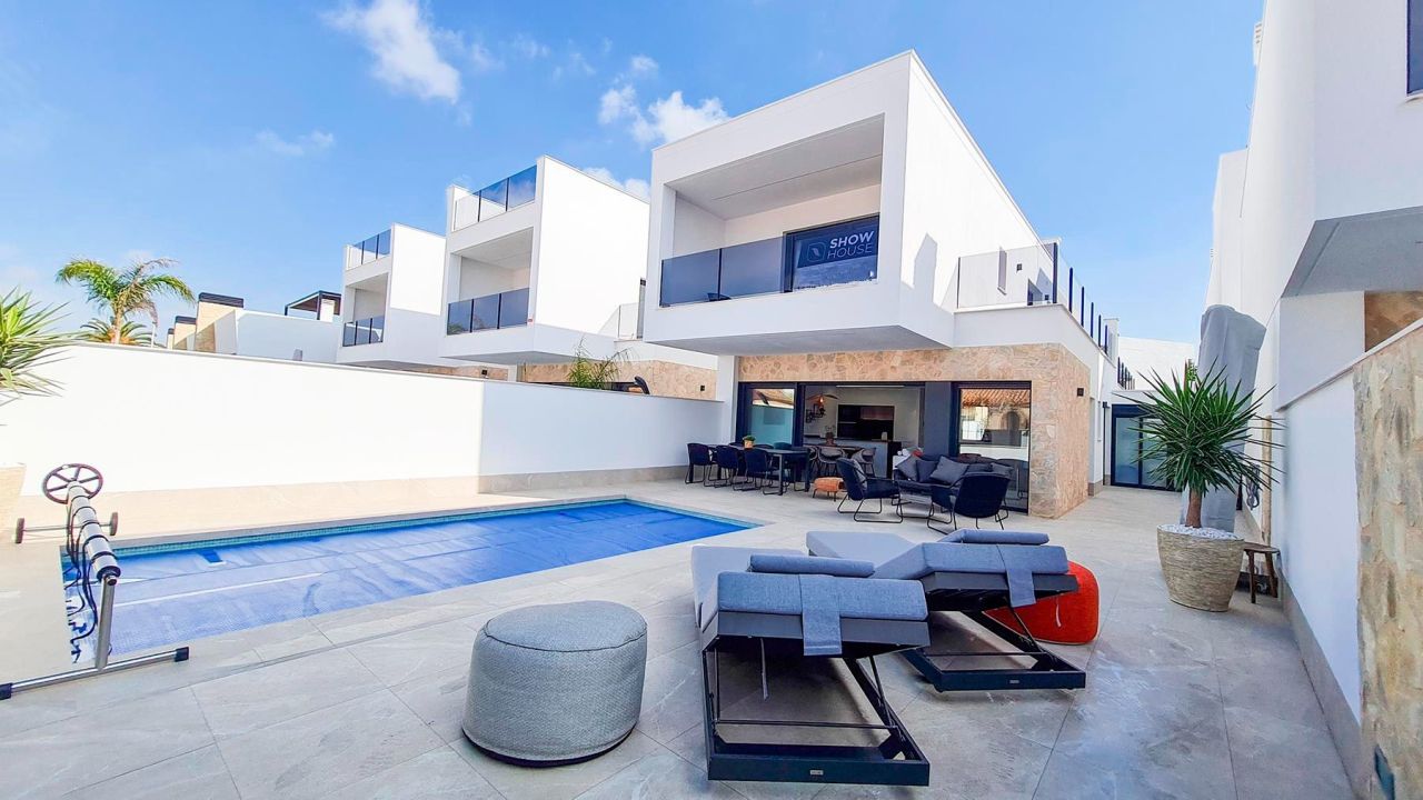 Villa en San Pedro del Pinatar, España, 113 m² - imagen 1